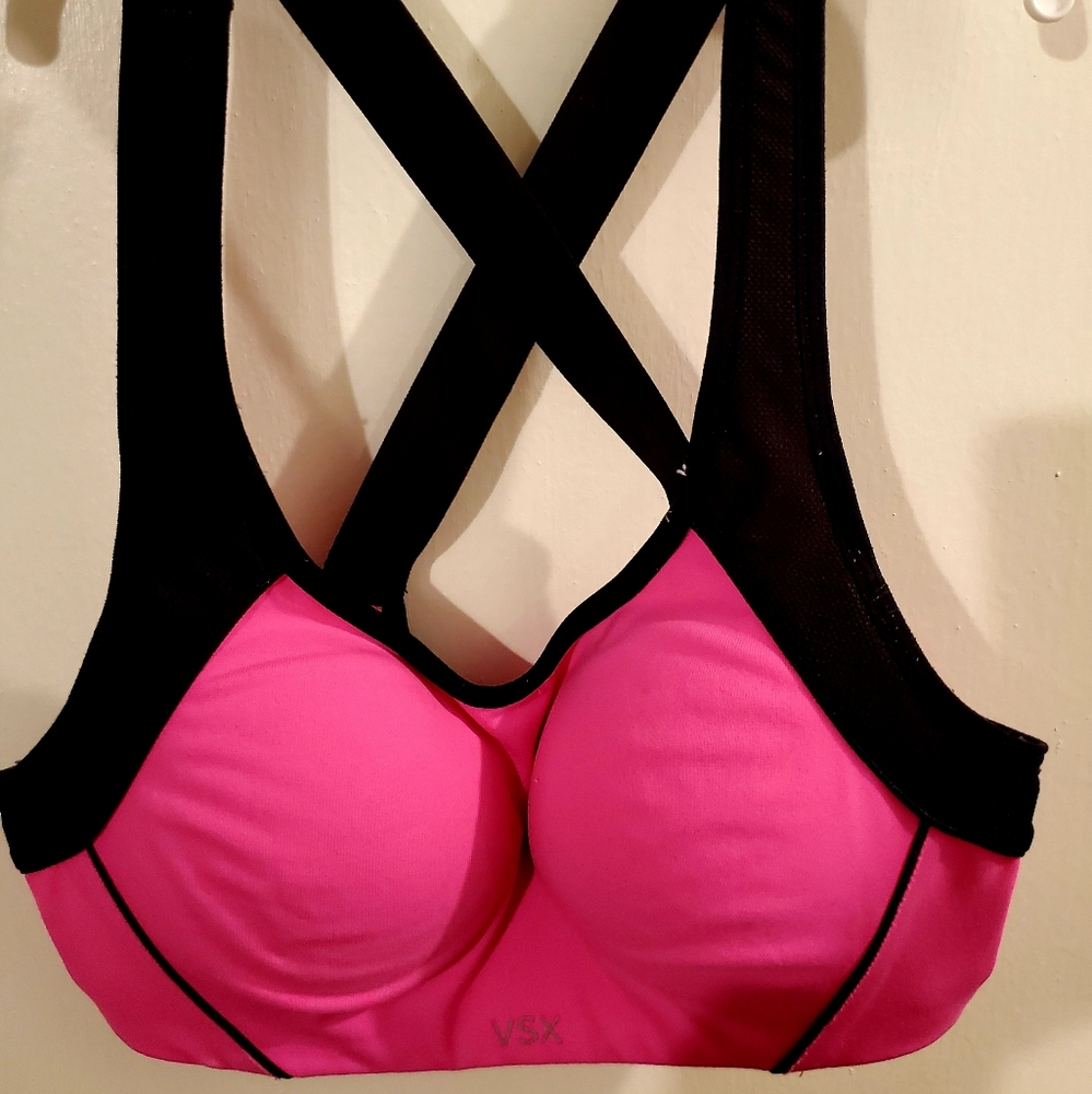 Victoria Secret Workout Set - Picture 3 of 7